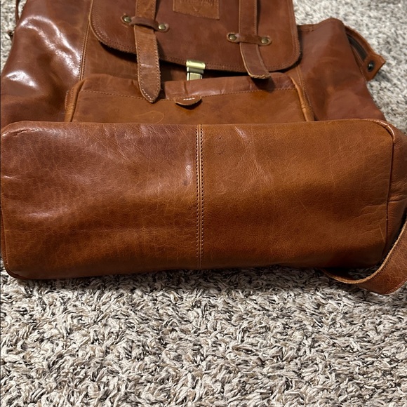 🤎 Leather Backpack 🤎 - Picture 4 of 13